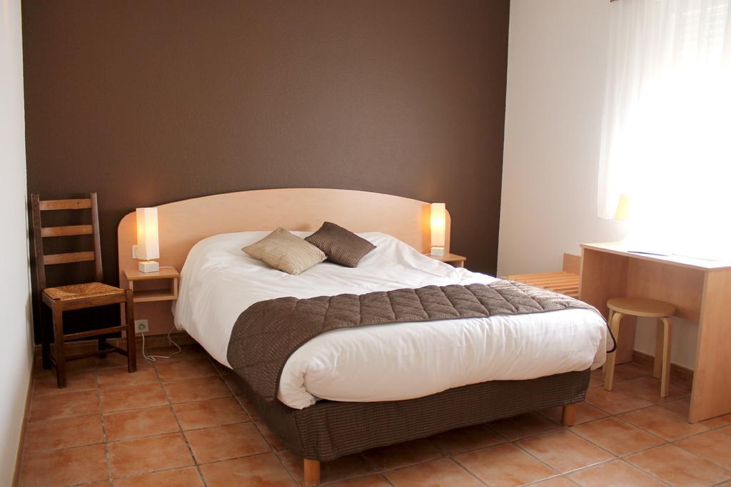 Nailloux Logis Hotel - Auberge Du Pastel - Hotel 3 Etoiles Et Restaurant מראה חיצוני תמונה